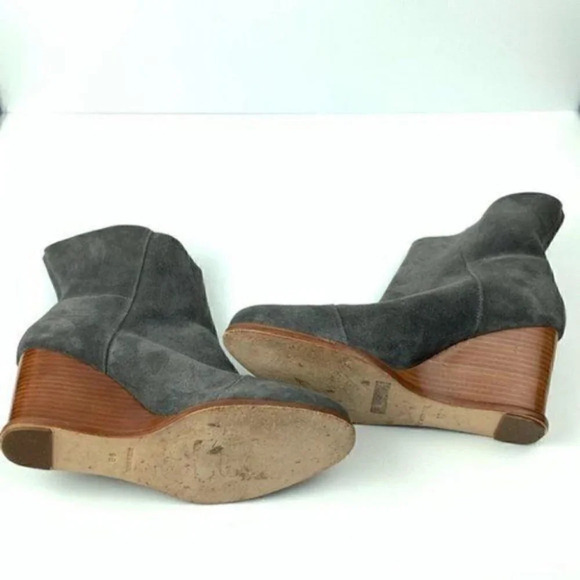 Matt Bernson womens boots size 9 gray suede pull on Wooden wedge ankle booties - Picture 3 of 9